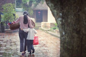 'Khoảng lùi' của sự tha thứ
